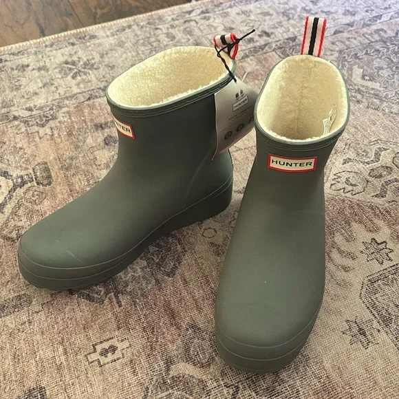 Hunter® Play Short Sherpa Insulated Boot. Women main image 4